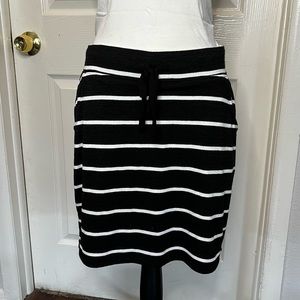 Market & Spruce skirt black and white striped high or low waisted